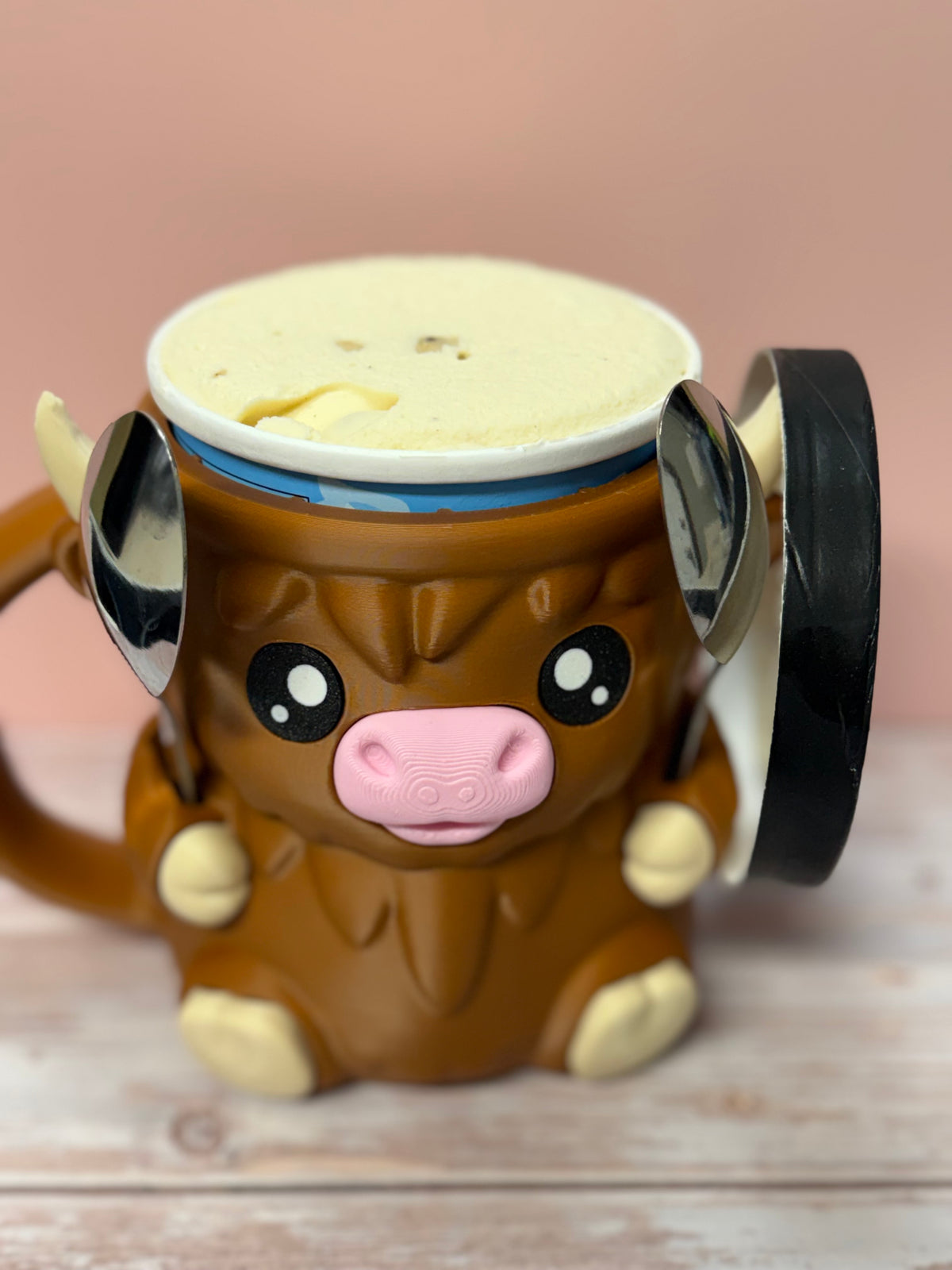 Highland Cow Ice Cream Pint Holder